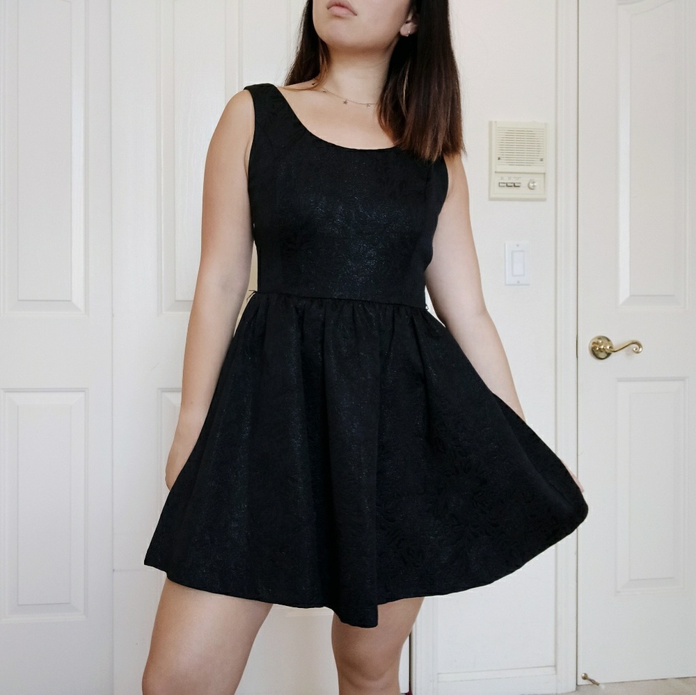 little black cocktail dress [5]